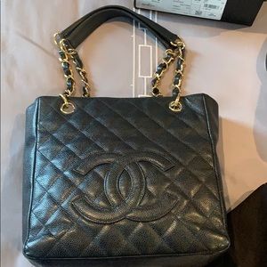 CHANEL classic handbag